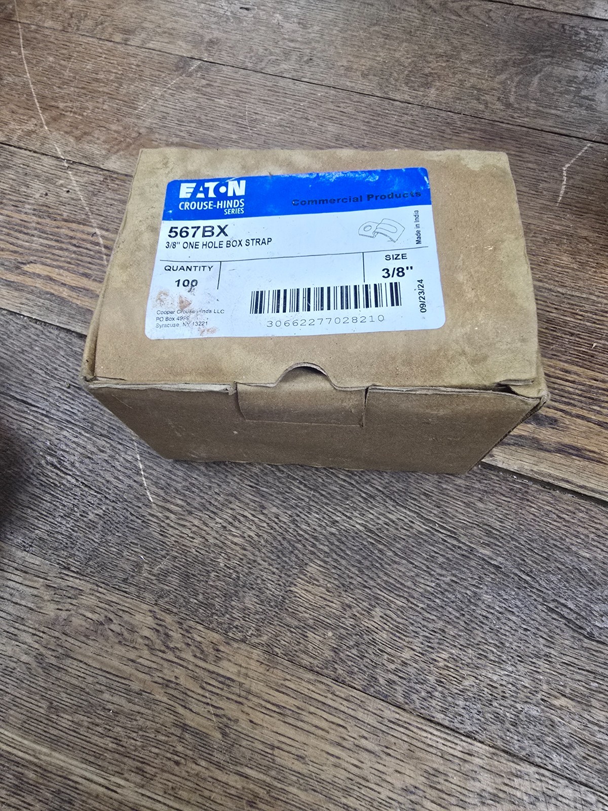 x100 🛠️ Eaton 567BX 3/8″ One Hole Box Strap 567BX