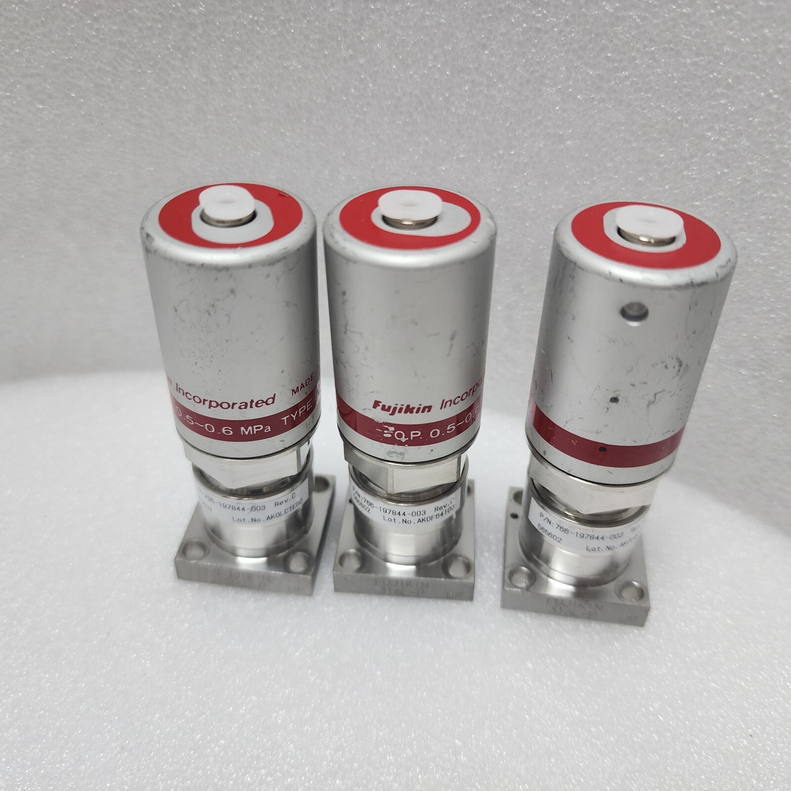 3 Fujikin 0.5-0.6 MPa, Lam 766-197844-003 Rev C, C No.565602 Type NC Valve,96937