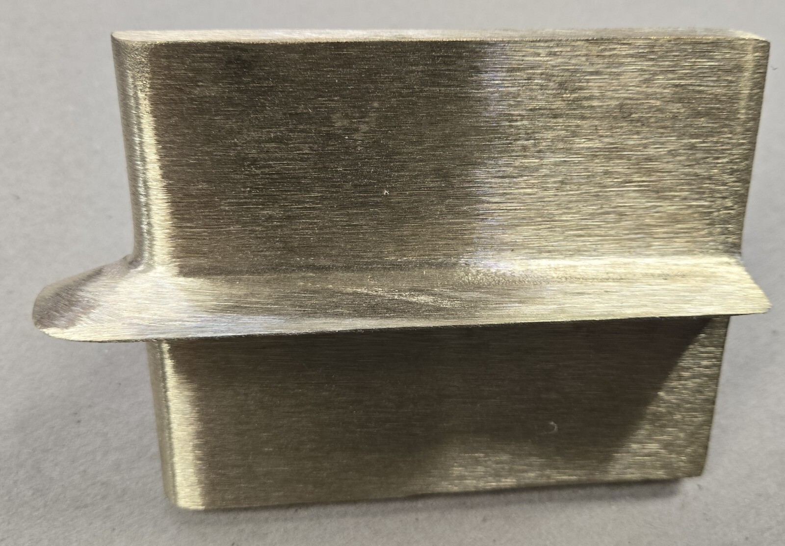 Kraft CF305 6″ x 4-1/2″ 1/4″R, 3/4″D Narrow Bit Bronze Groover with Wood Handle