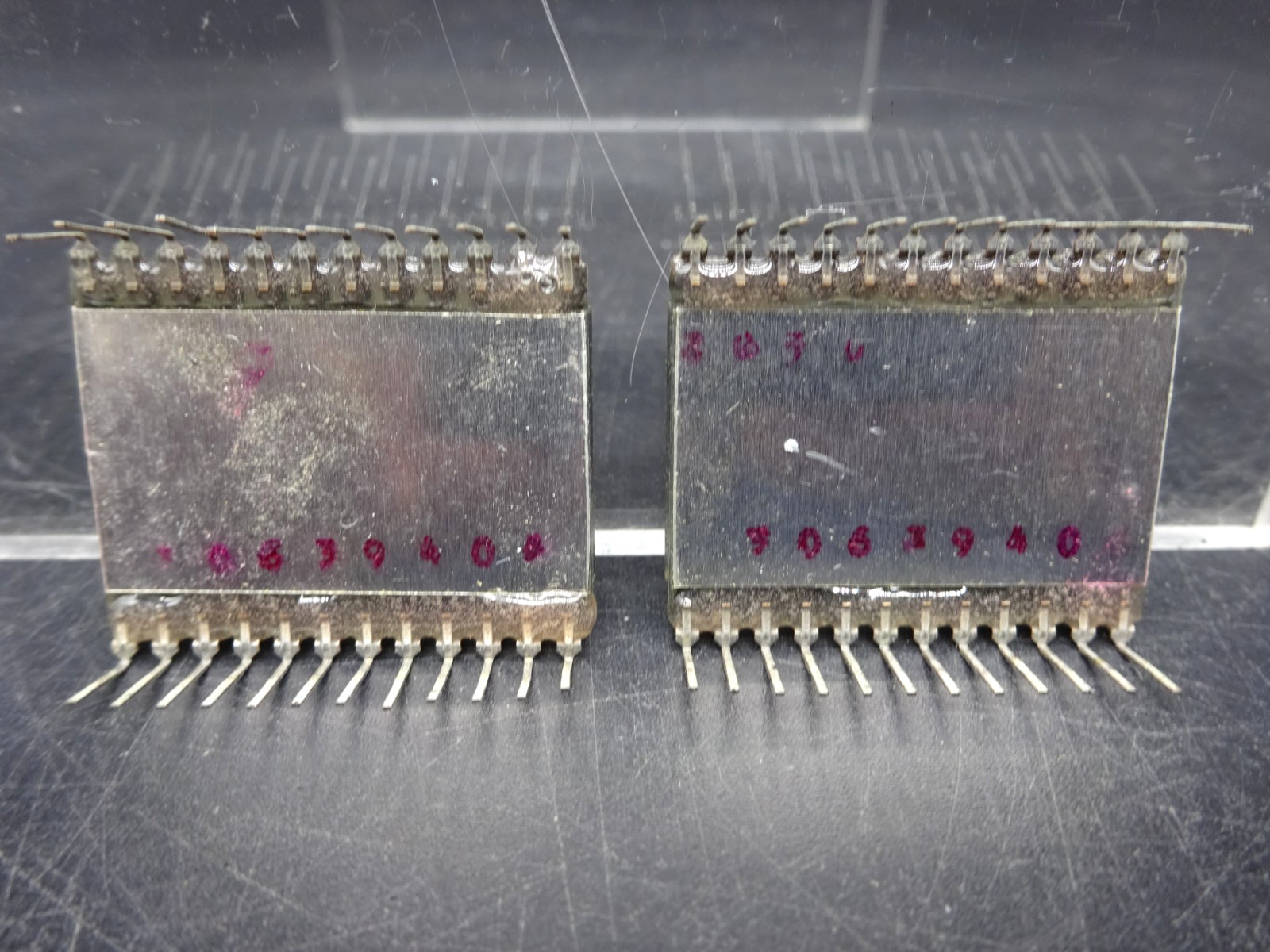 Lot of 2, 3 Digit 7 Segment Black Display with 2 Decimals, COMMON ANODE, 5v 20ma