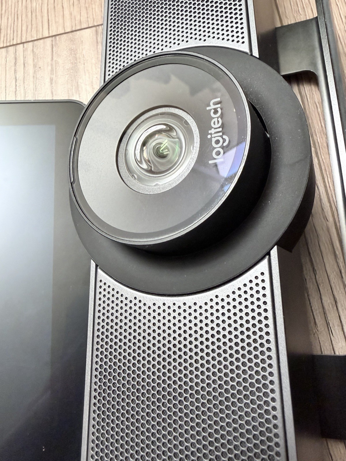 Logitech MTR Microsoft Teams Rooms Windows Bundle w/ Intel NUC11, Meetup, TAP