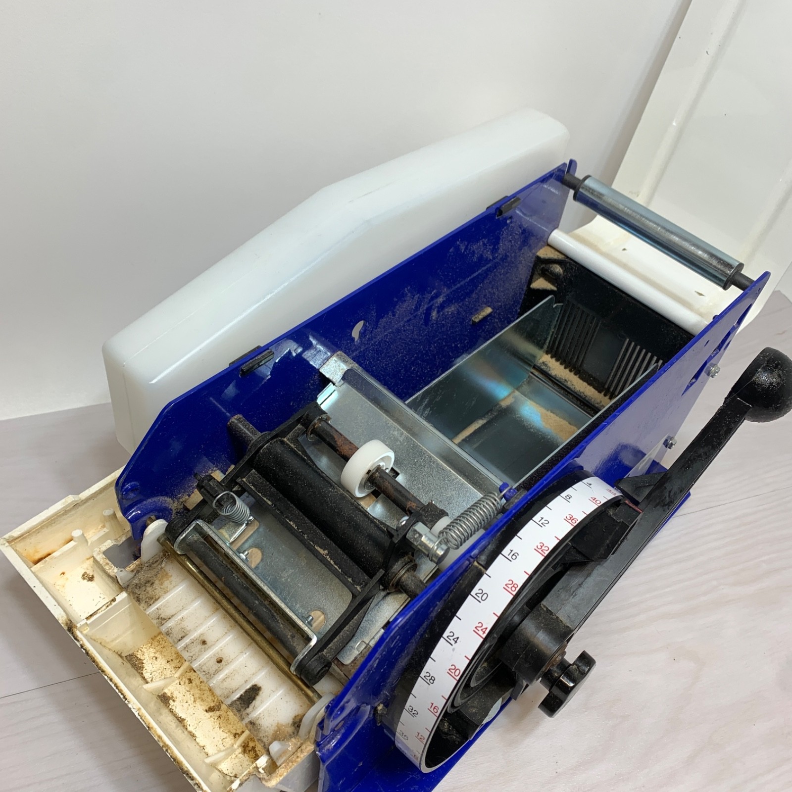 ULINE H-725 Water-Activated Gummed Tape Dispenser Manual Made in Italy WAT Unit