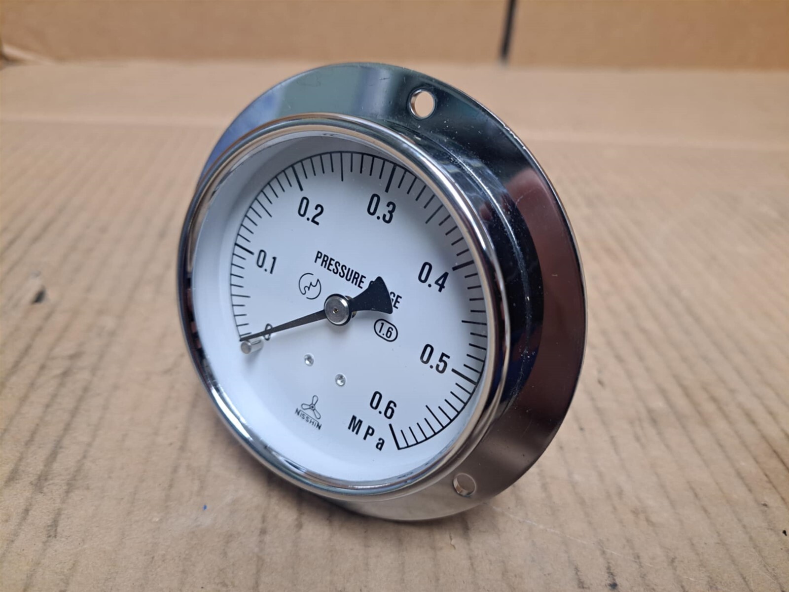 Nisshin 0-0.6 MPa Pressure Gauge NEW Part No. DU38X70X6MPA