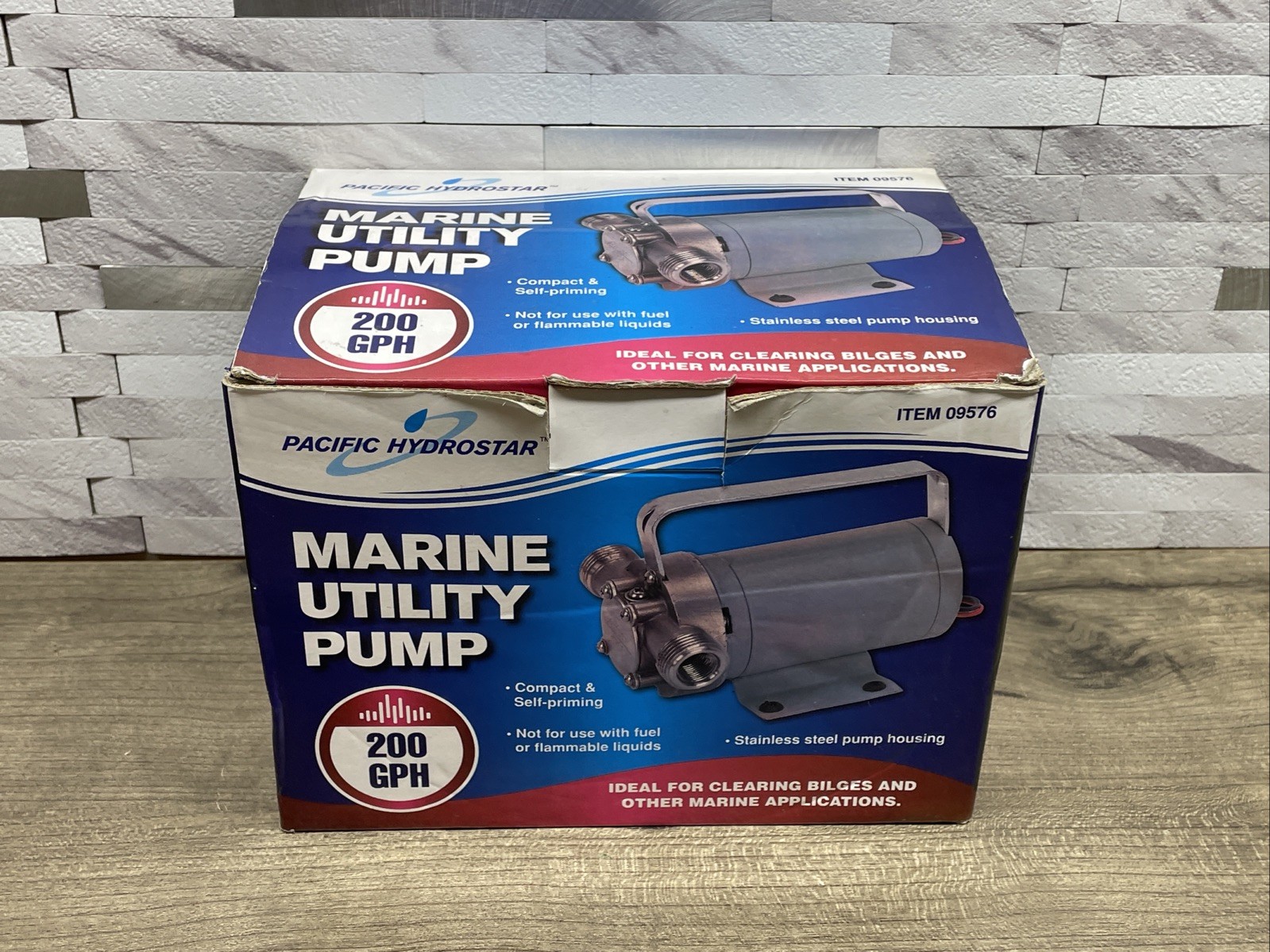 Pacific Hydrostar 12 volt DC Marine Utility Pump 200GPH – 09576 New Open Box