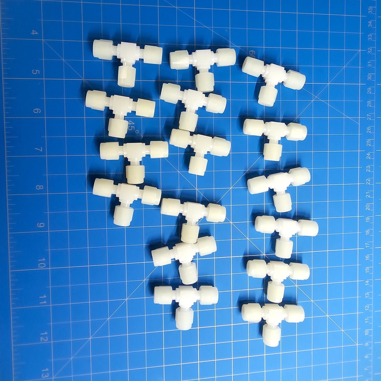 Swagelok Nylon Tube Tee Fittings, NY-200-3