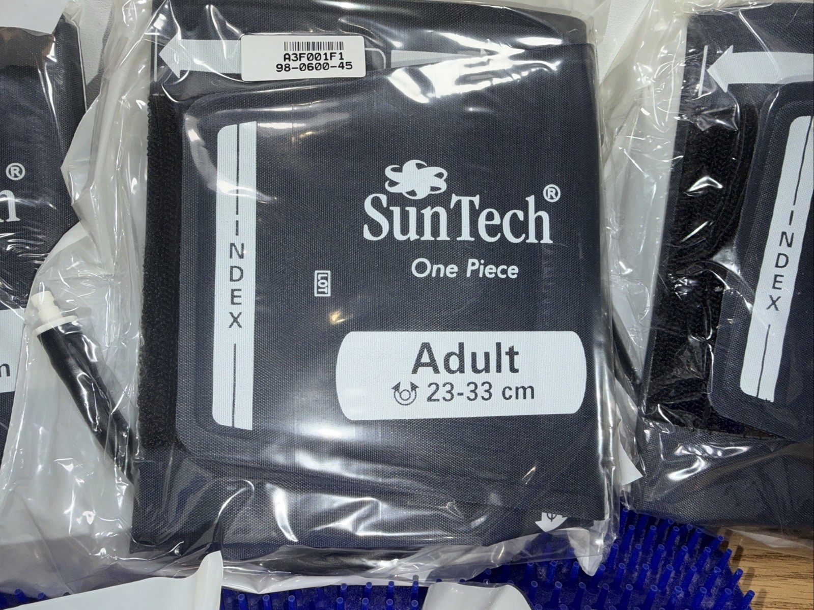SUNTECH 98-0600-45 ONE PIECE CUFF ADULT 23-33 CM, Lot Of 5