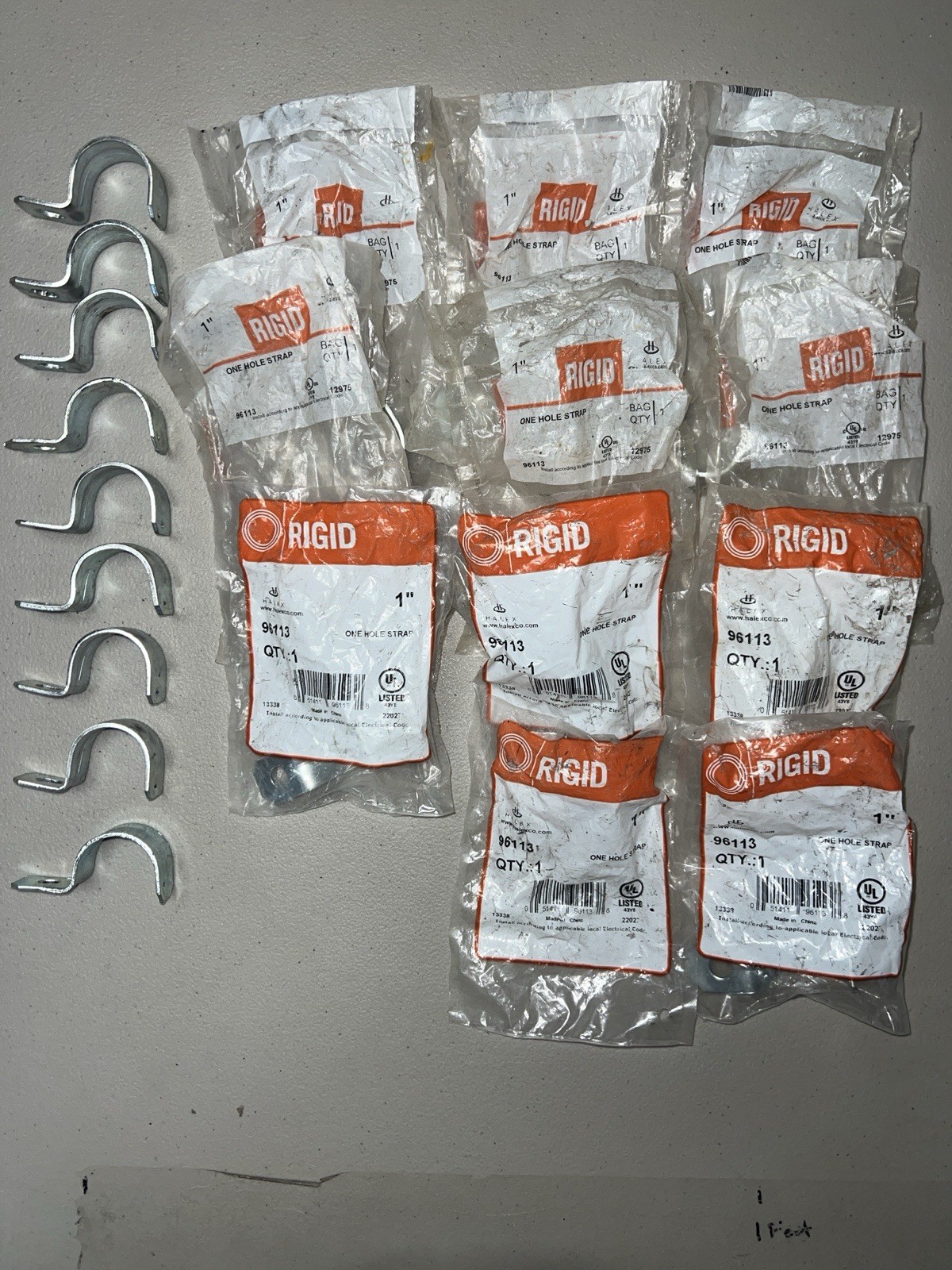Lot of 20 – 1” Rigid One-Hole Conduit Straps (Steel, UL Listed) – Halex Style