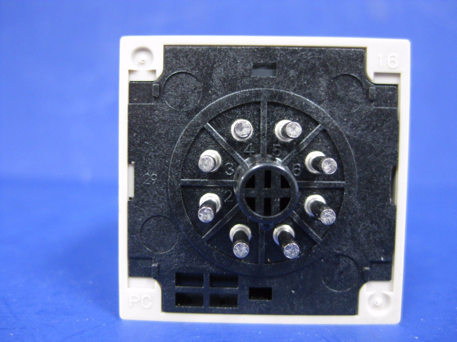 OMRON H3CR-H8RL Time Delay Relay, 0 .6 to12 SECONDS, Used