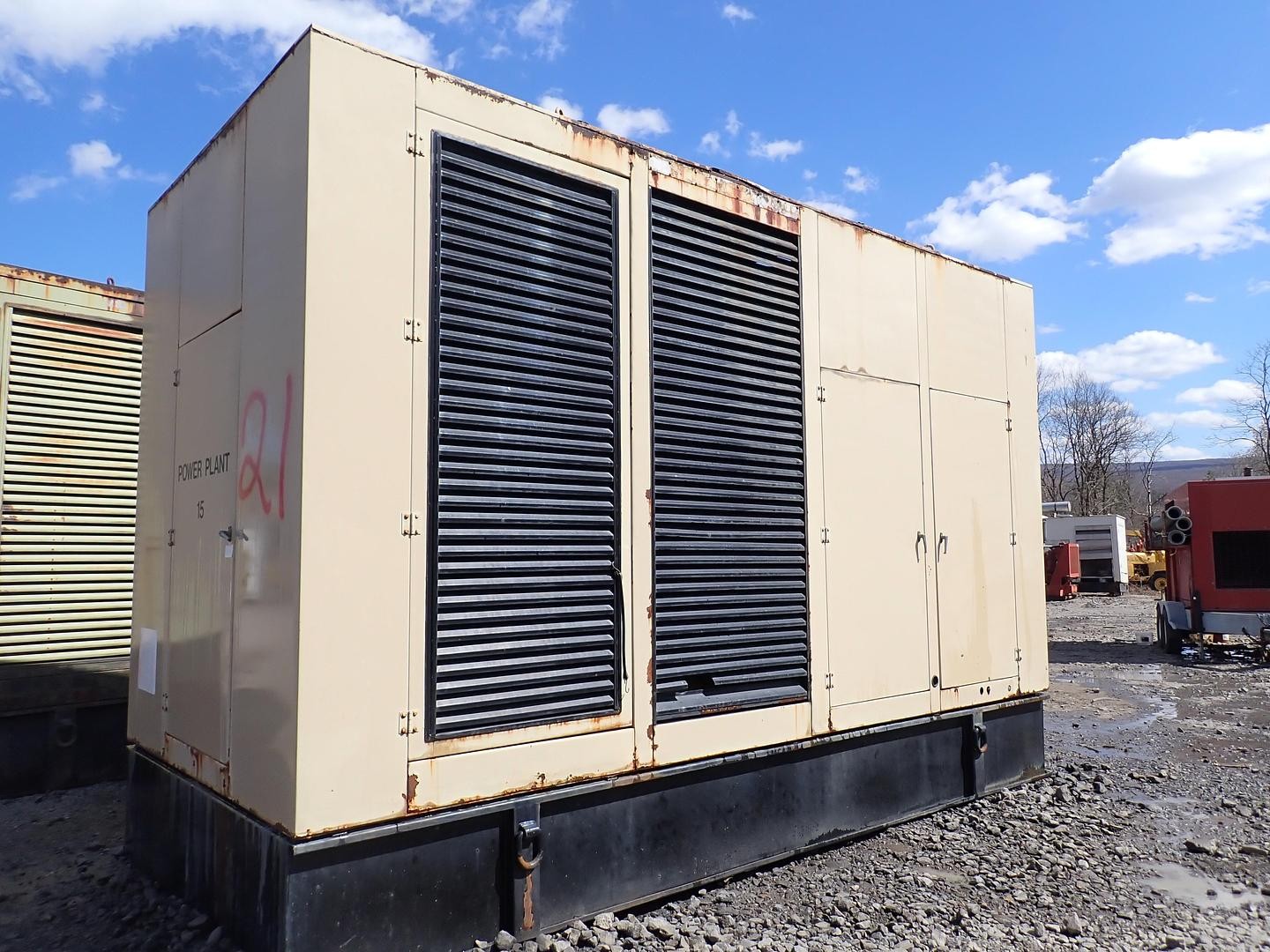 1990 Cummins KTA38-G2 650 KW Generator Set LOW HOURS! VIDEO! 3ph 480V
