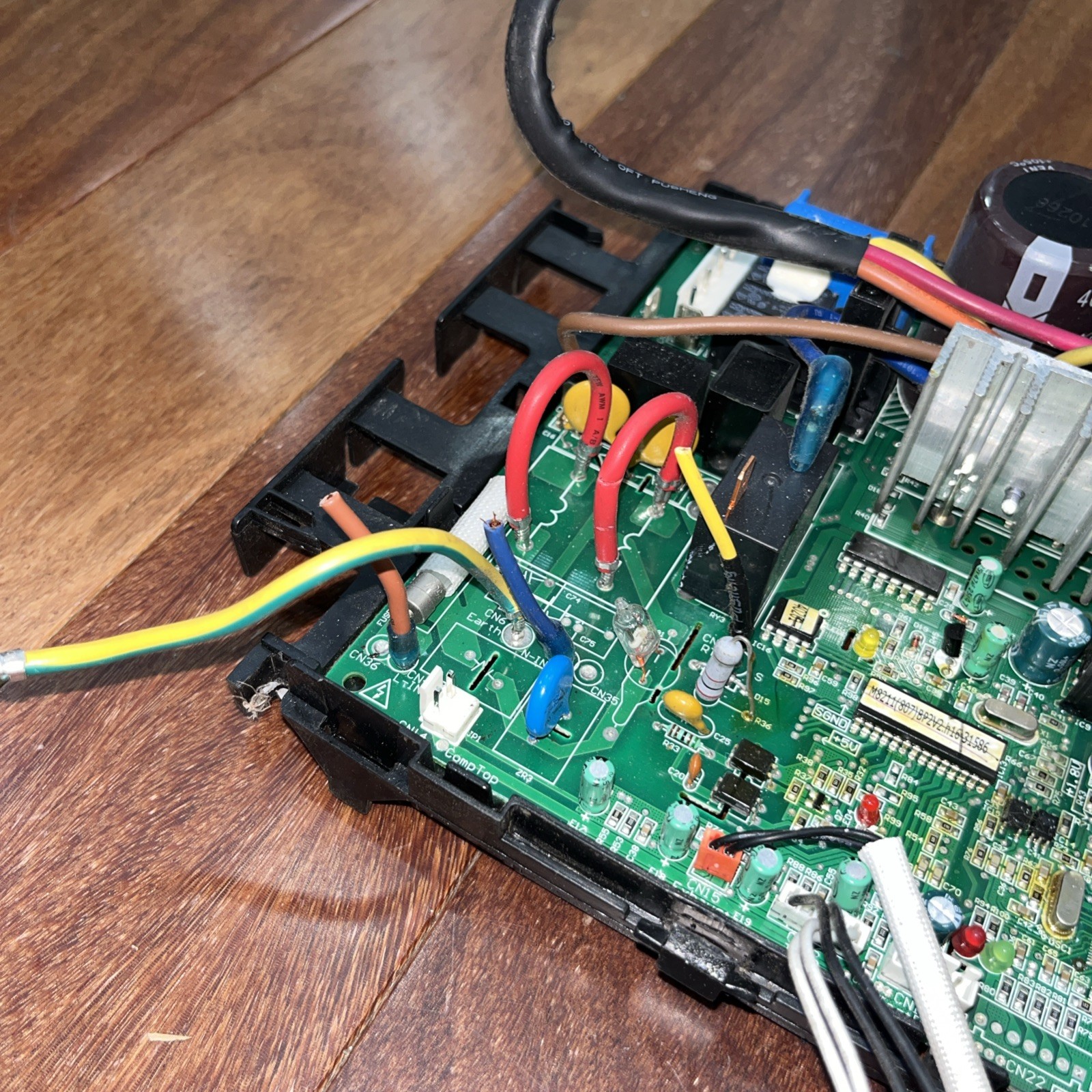 Midea 202302130596 Main Control Board 201337790041 LUNA 18000