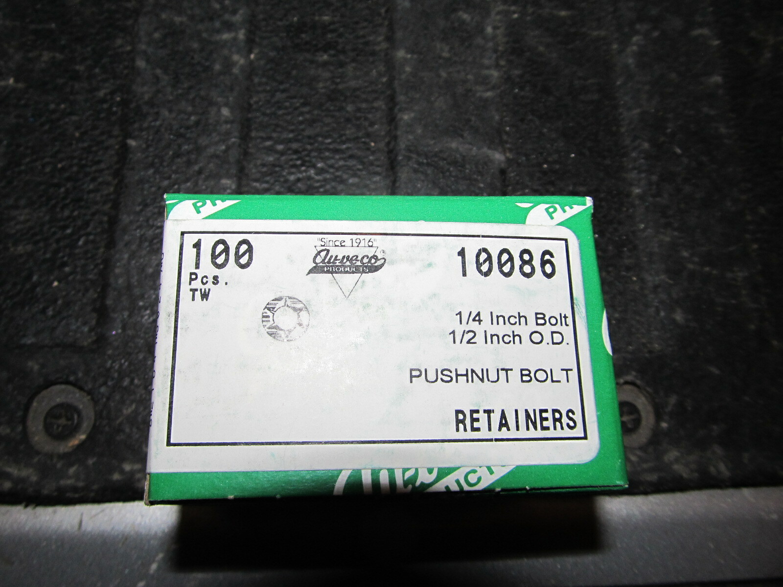 1/4″ Bolt 1/2″ O.D. Zinc Push Nut Bolt Retainer