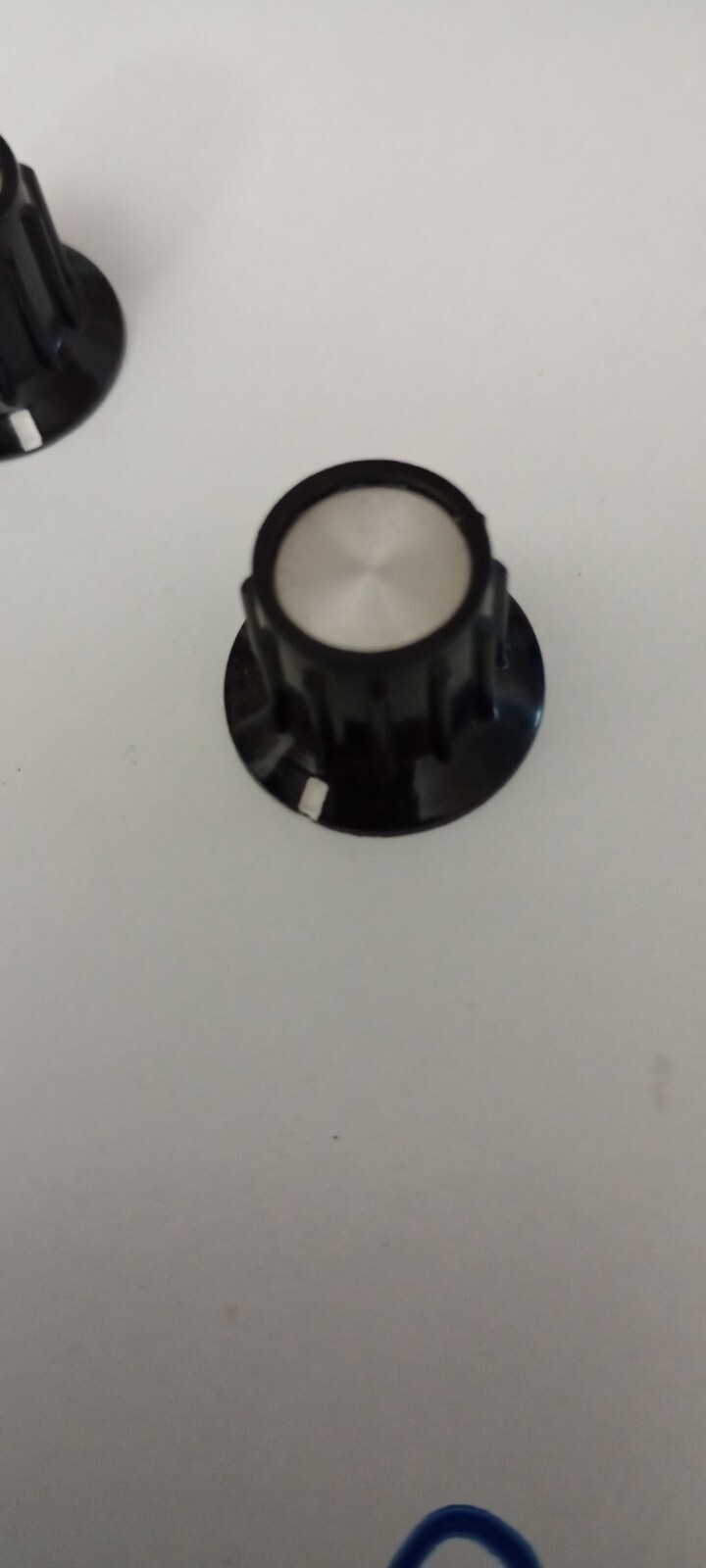 25ea Alcoswitch TE AMP PKA50B1/8 Knob, Phenolic, 0.795 in., 0.125 in.