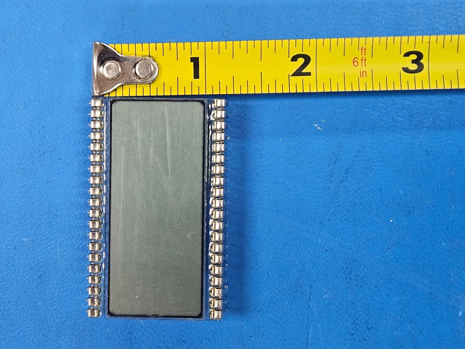 (2) 096P106C DISPLAYTECH LCD NUMBERIC Display Module 40PIN DIP Through Hole