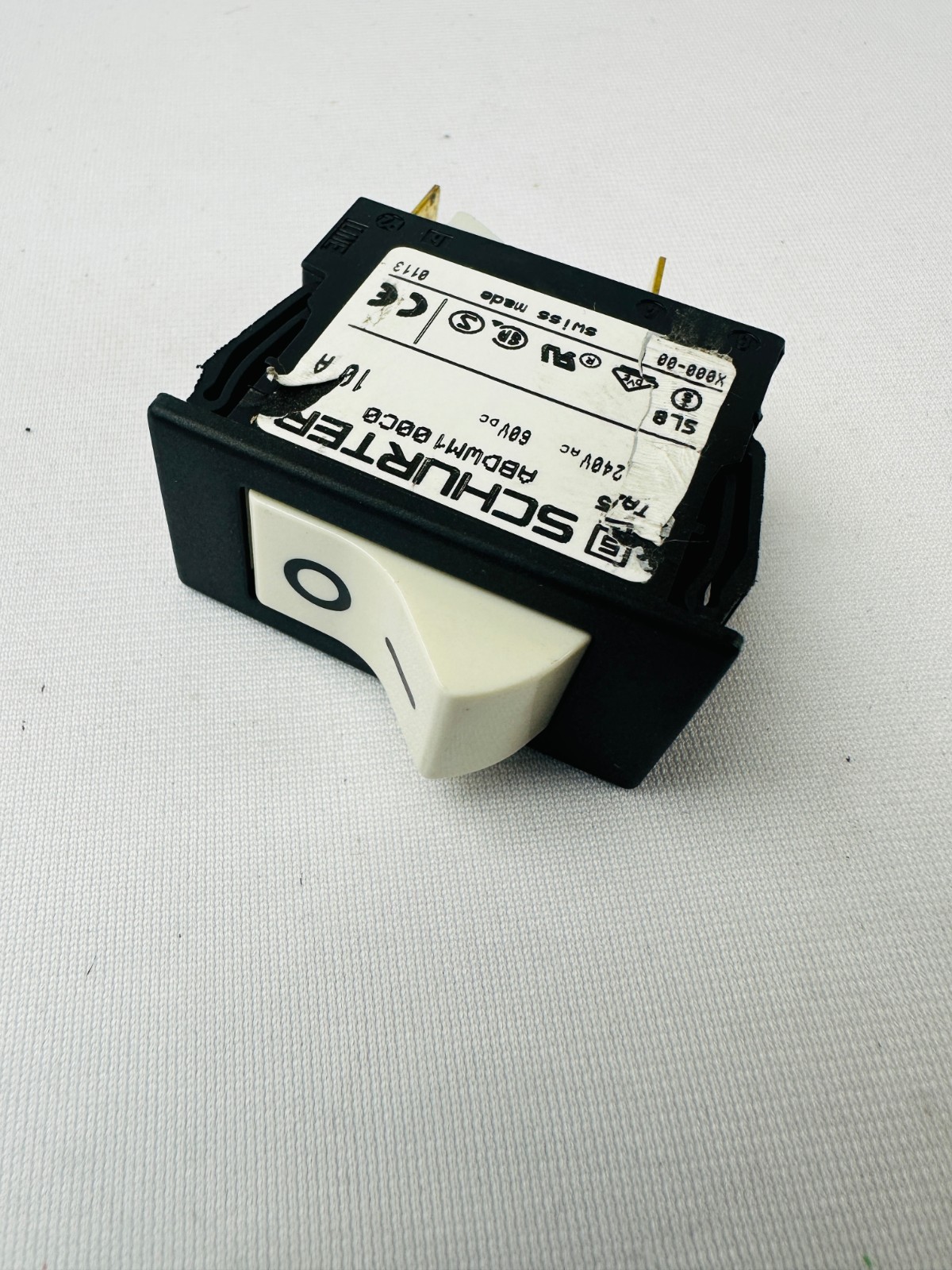 Schurter ABDWM100C0 2-pole Thermal Circuit Breaker