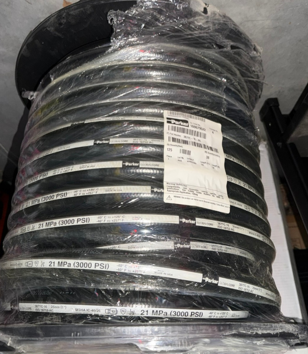 Parker 387TC-16-RL 3,000 psi Synthetic Rubber Hydraulic Hose: 1″ ID x 125 Feet