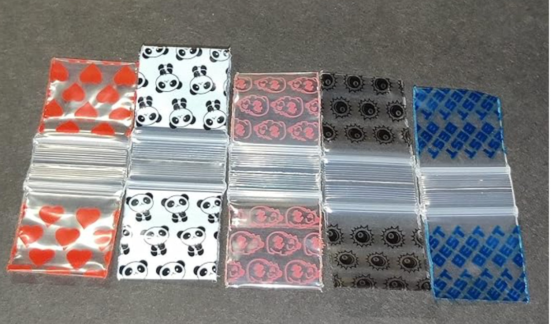 50,000 Apple Baggies 1”x1” Premium Random Mix, 5+ Styles, (50 packs of 1000)