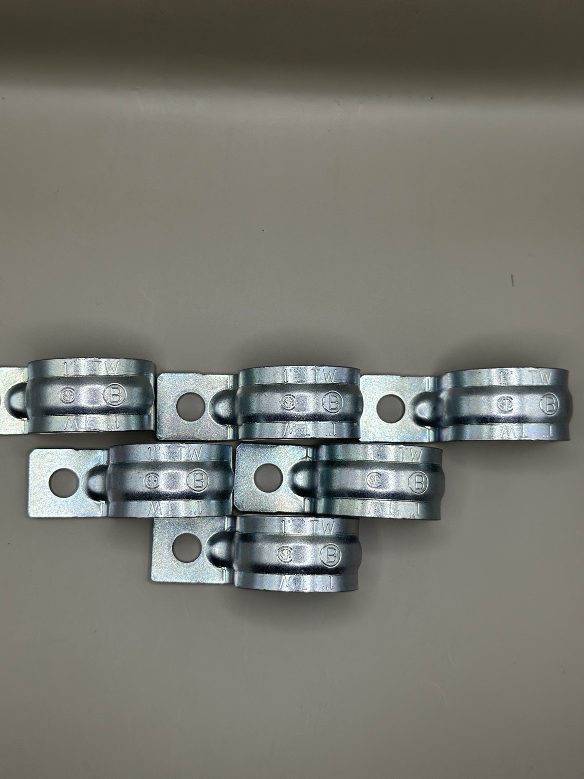 Bridgeport 922‑S 1″ EMT Pipe Strap – Steel One‑Hole – Box of 50 New