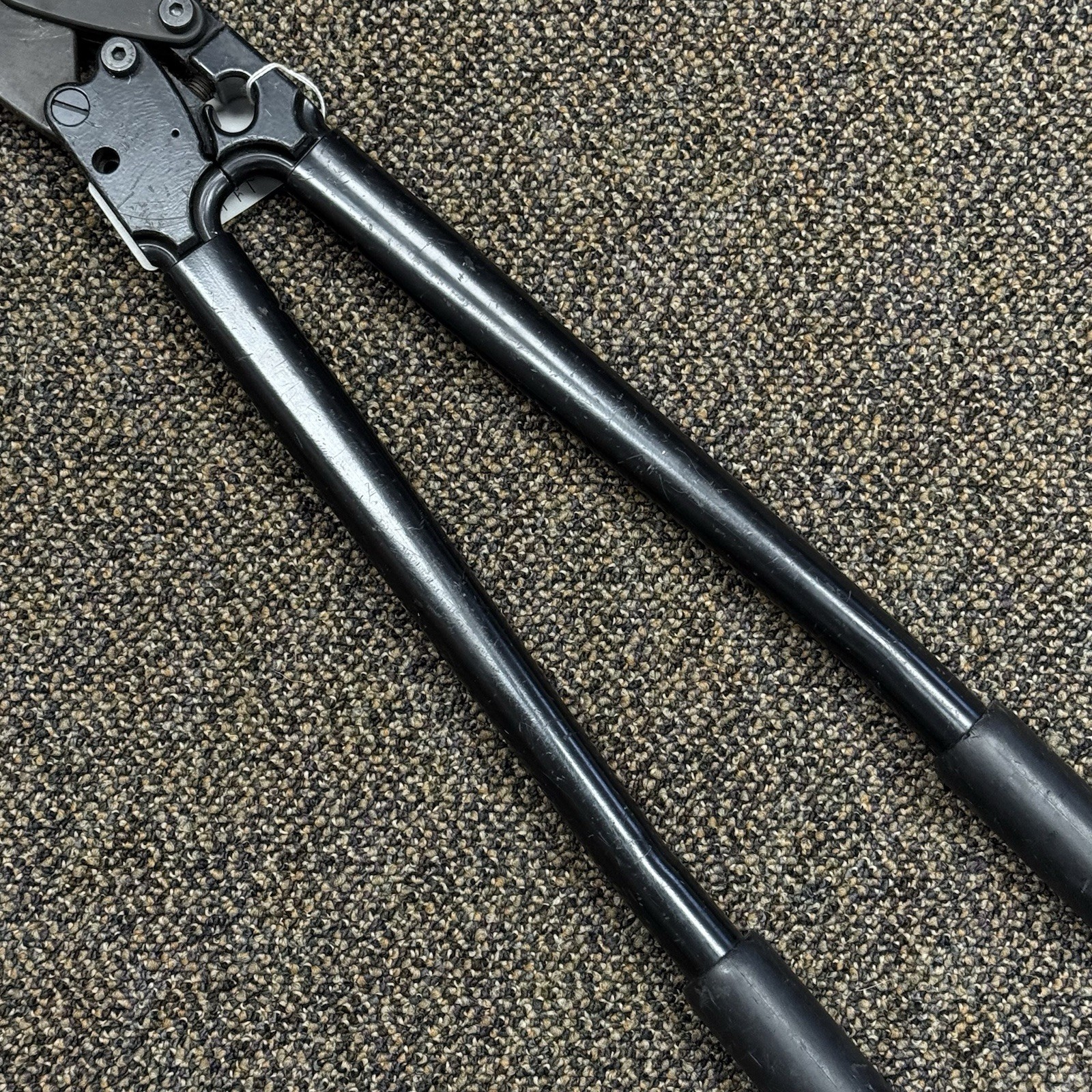 Panduit CT-720 Compression Connector Crimping Tool