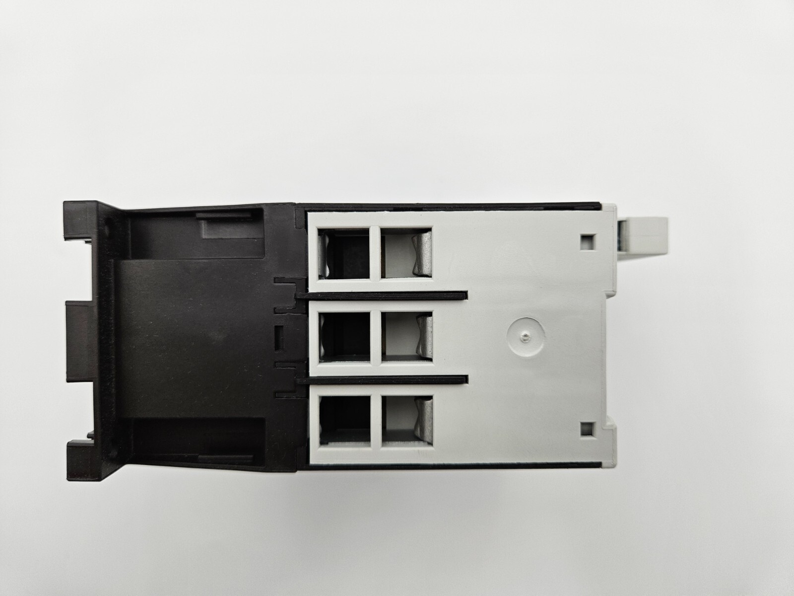 Eaton DILM40 Contactor 40A 3-Pole 230-240V AC Coil New In Box