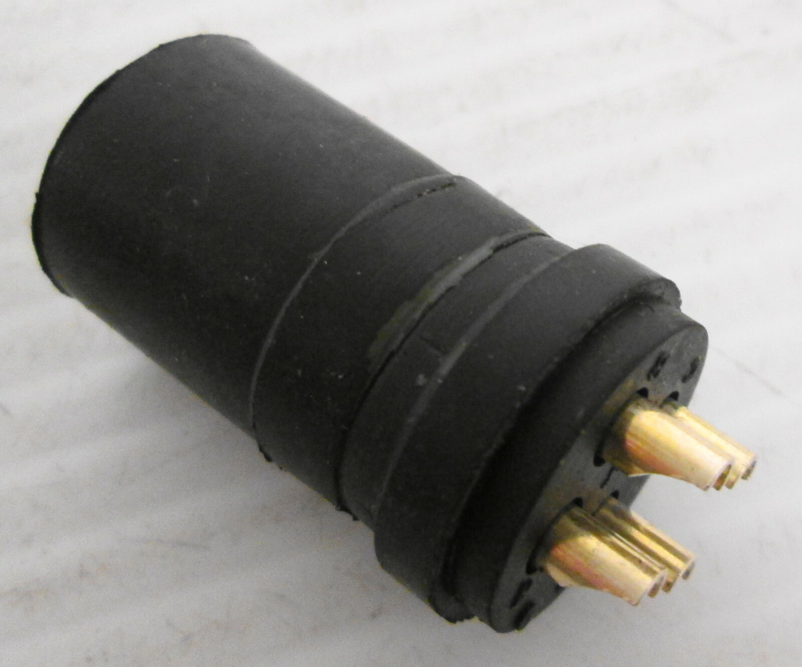 Daeshin 18-10S Circular Connector Socket (Lot of 5)