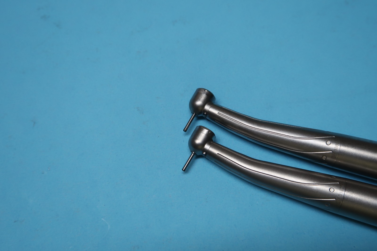 LARES 557 EURO FIBER OPTIC DENTAL HANDPIECE SET OF 2 & 1 MONTH WARRANTY