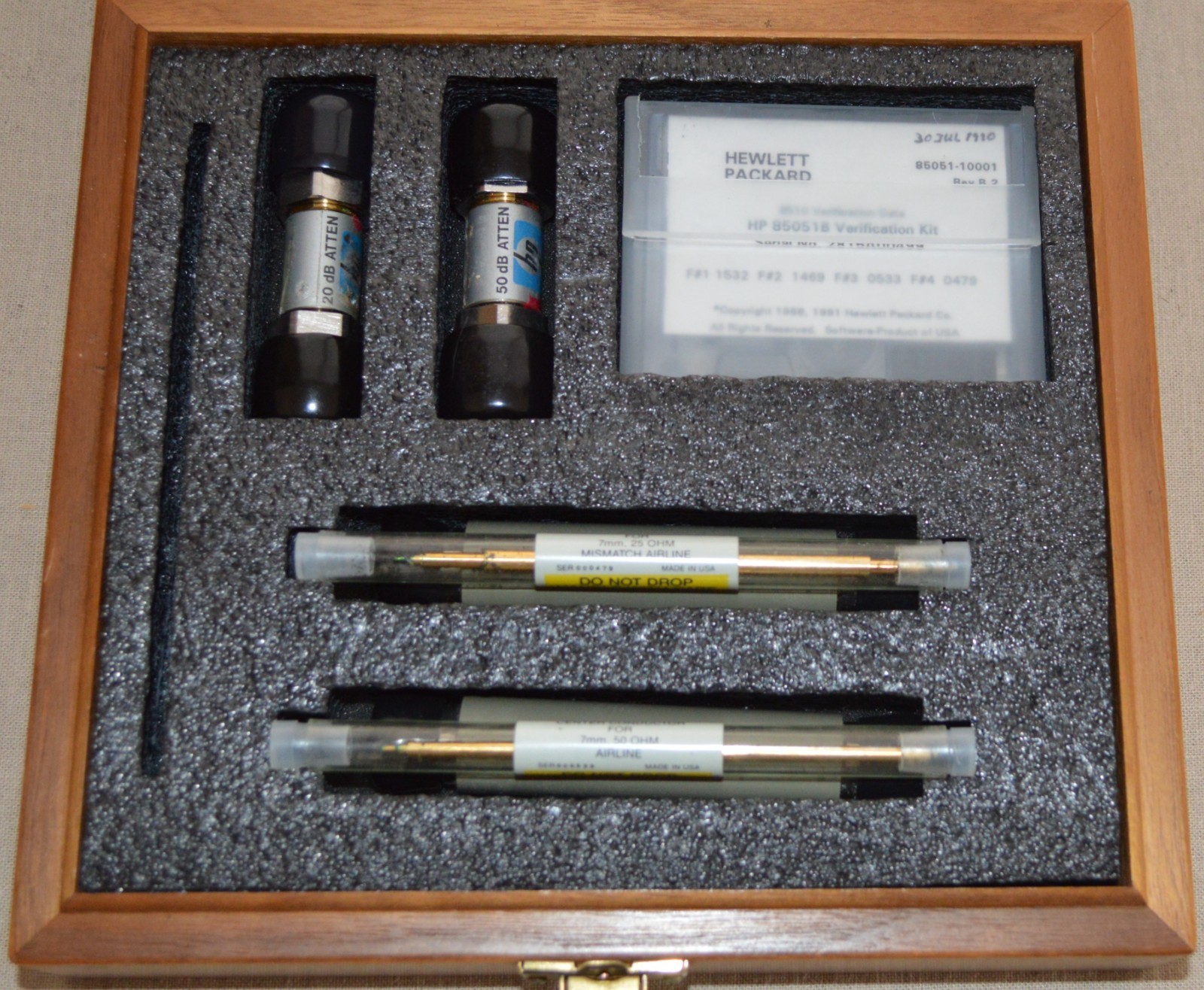 Hewlett-Packard HP Agilent 85051B 7mm Verification Kit with data tape
