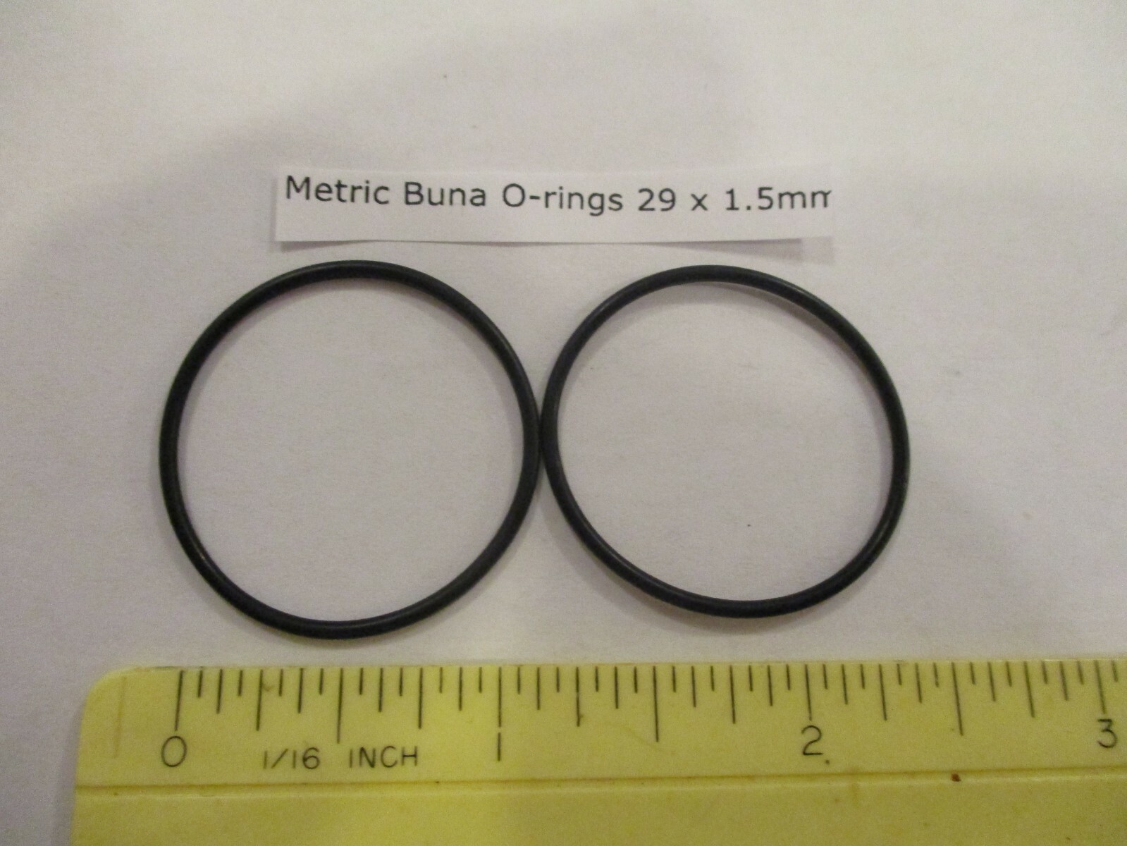 29mm ID x 32mm OD x 1.5mm thick O-ring. Buna-70. Quan 2.