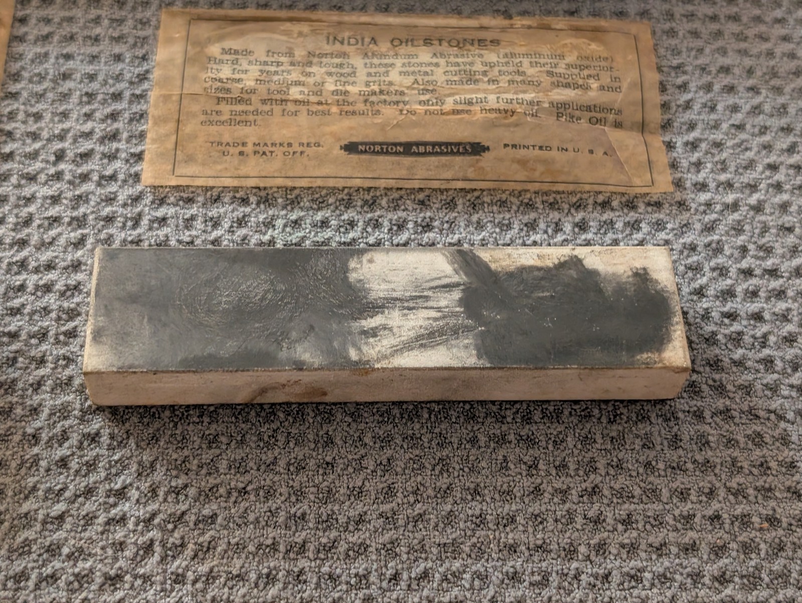 Set Of 5 Norton Abrasives Oilstone India, Soft Arkansas And Pike Hard Arkansas