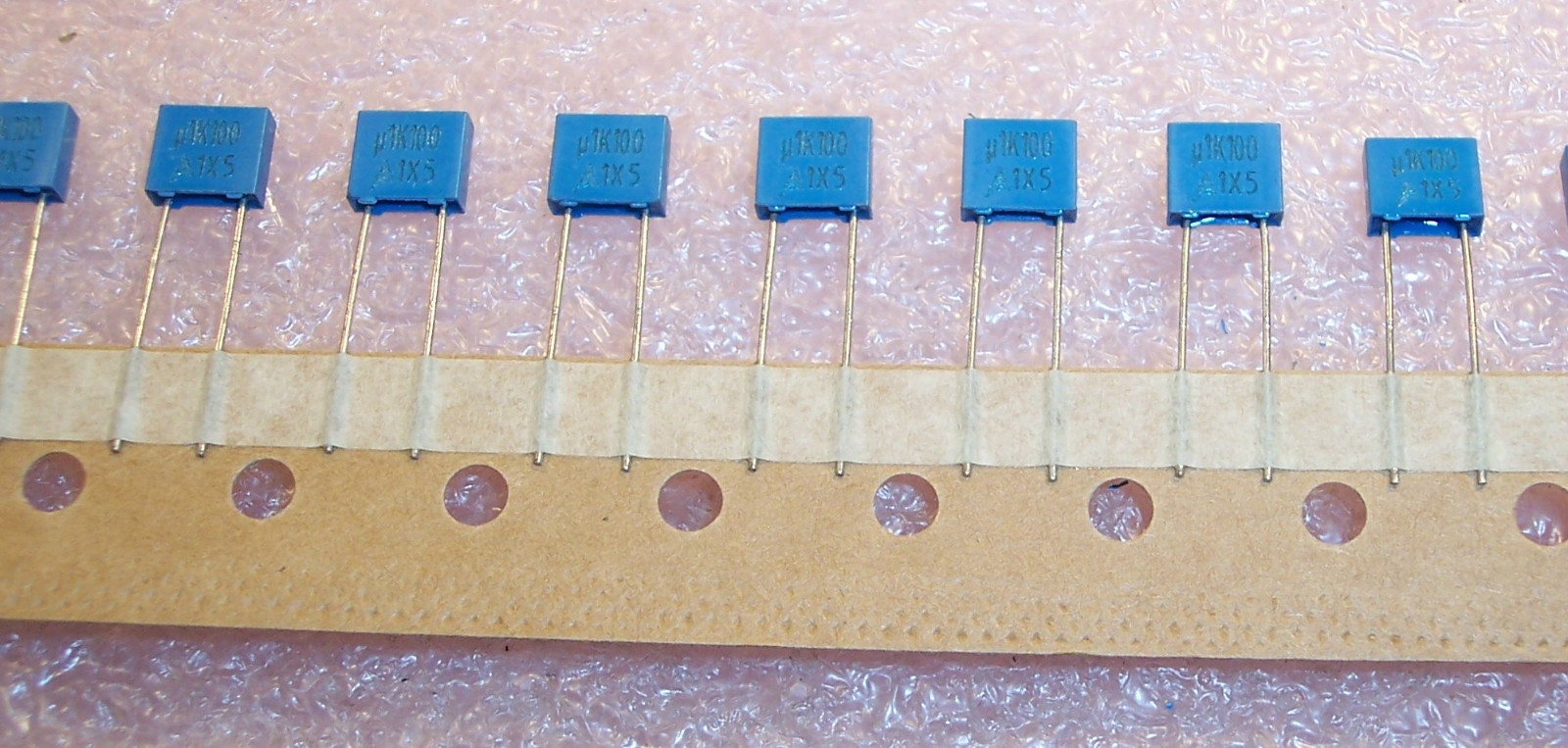 QTY (100) .1uf 100V 10% METALLIZED POLYESTER FILM CAPACITORS B32529C1104K289