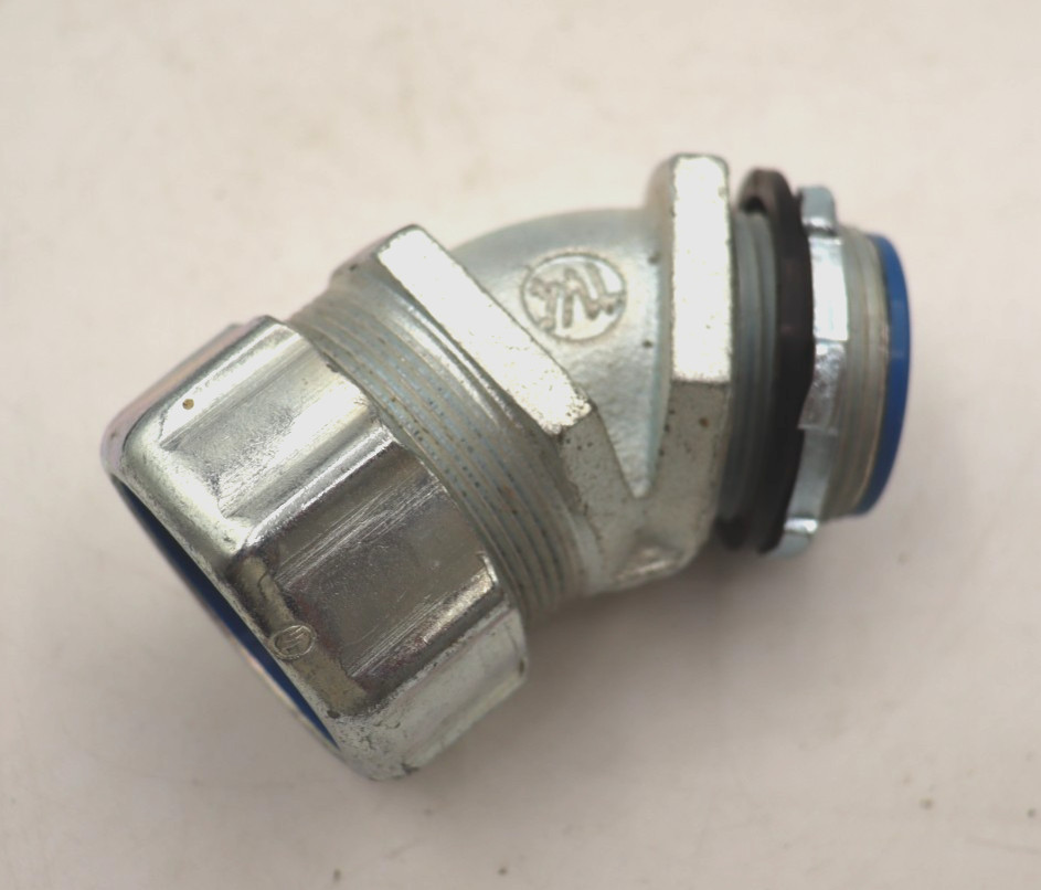 Thomas & Betts 1-1/4 inch Liquid Tight 45° Flexible Metal Conduit Connector
