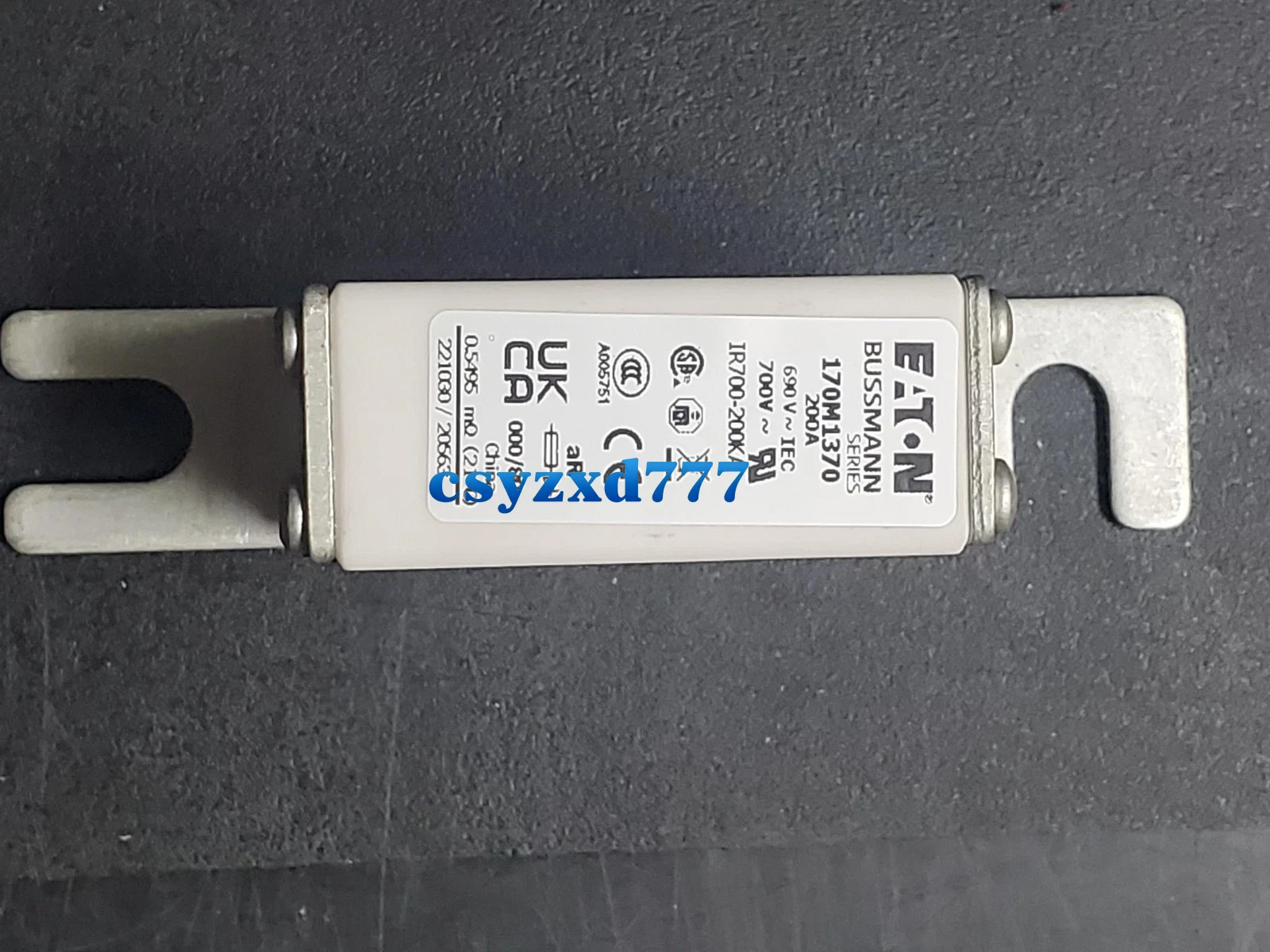 10PCS/1Box 200A 690V Moeller Bussmann 170M1370 Fuses