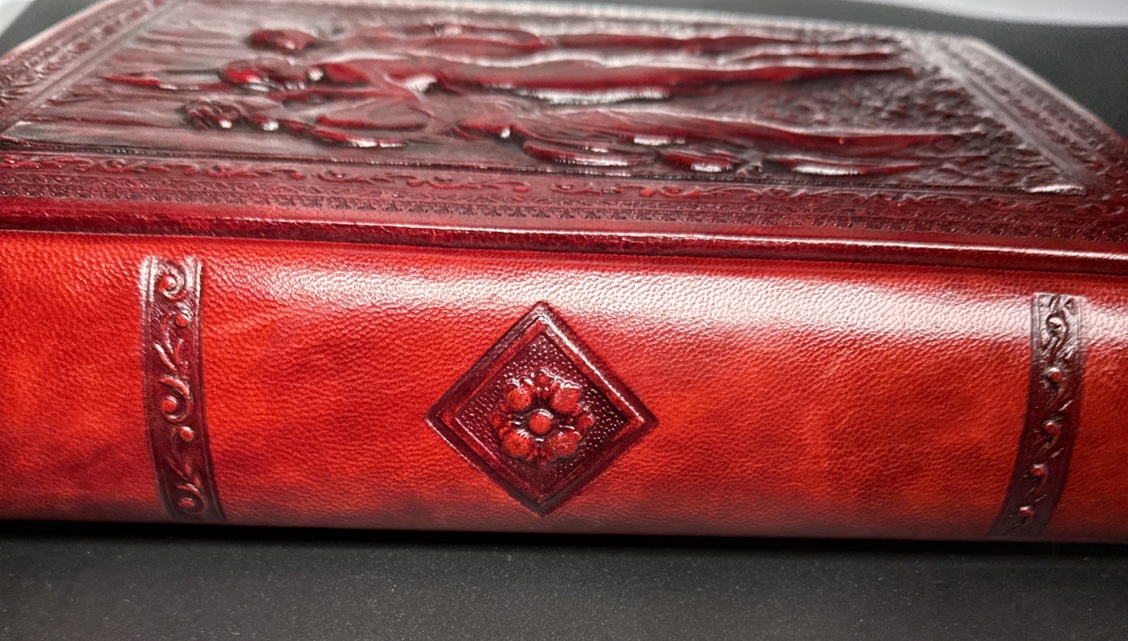 Vtg Three Graces Leather Journal Scrapbook Handmade in Italy 12 “x 9” #2613
