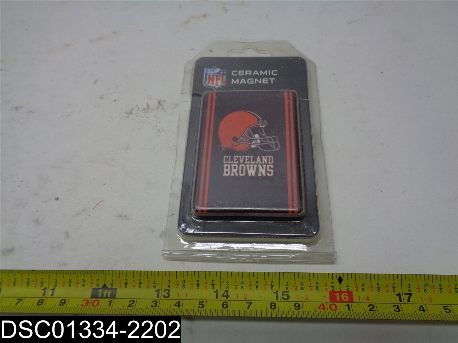 Boelter Brands NFL Unisex-Adult NFL Ceramic Magnet Cleveland Browns