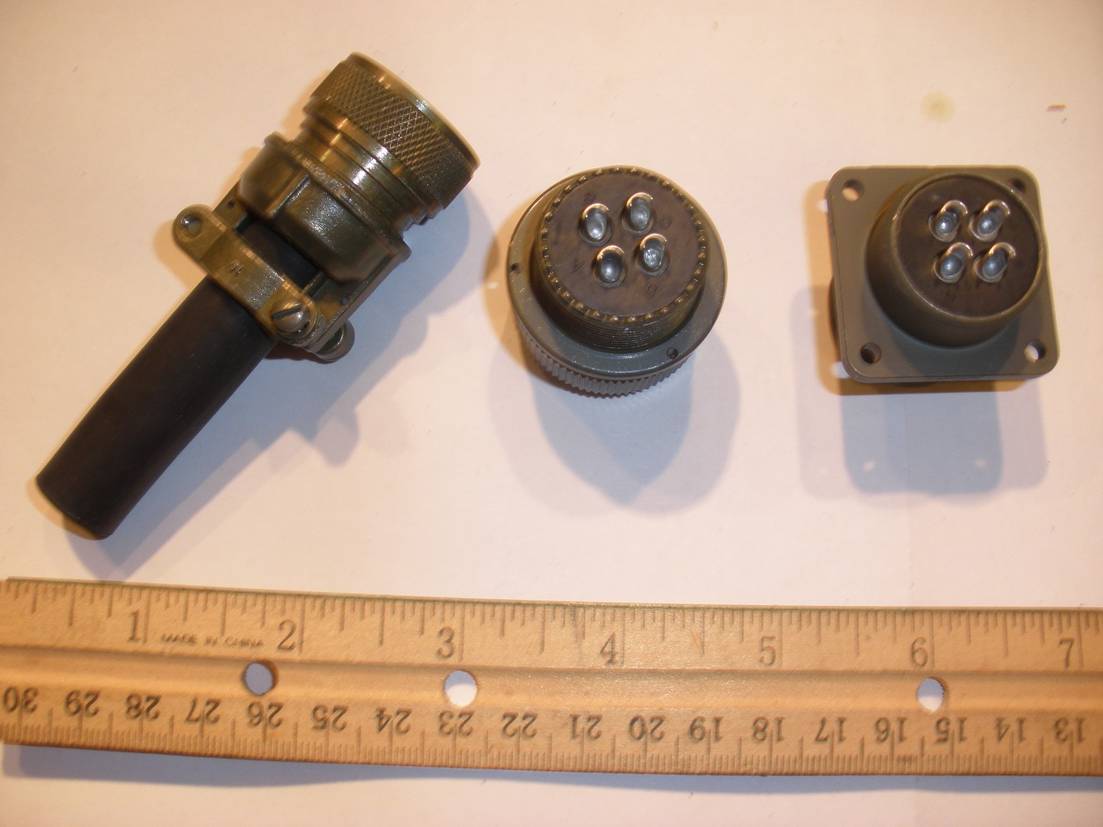 NEW – MS3106A 18-10S (SR) with Bushing and MS3102A 18-10P – 4 Pin Mating Pair