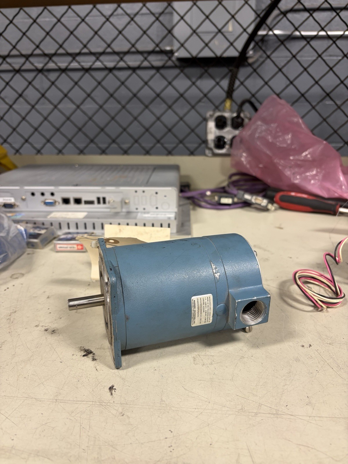 Superior Electric M092-FD-8009E Synchronous Stepper Motor 4.6a 200rpm 2.5v-dc