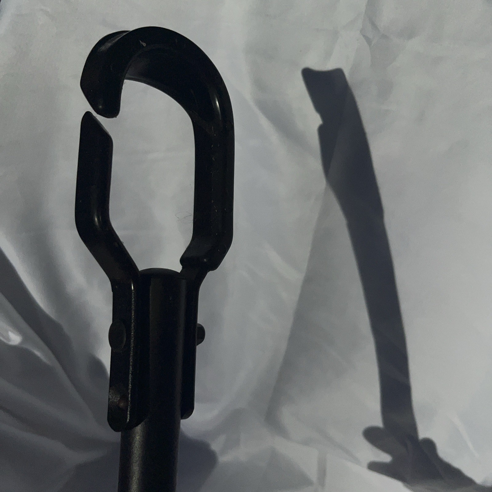 Thule Adjustable Safety Lanyard Tether w/ Dual Carabiner Hooks – Black