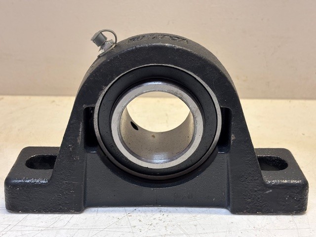 KML Pillow Block Bearing Set 2 Bolt Flange 1-15/16″ Bore | PE210 | UC210-31