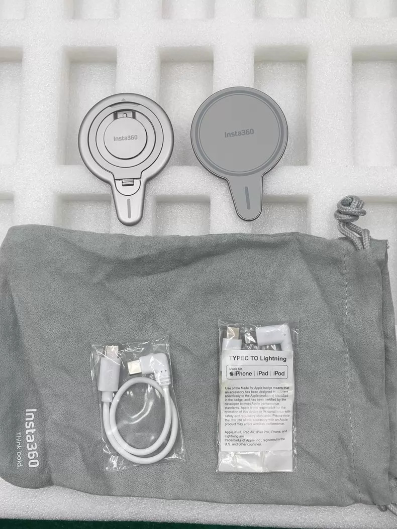 1set Insta360 Flow 2 Pro MagSafe Kit: Phone Mount, Cables & Storage Bag