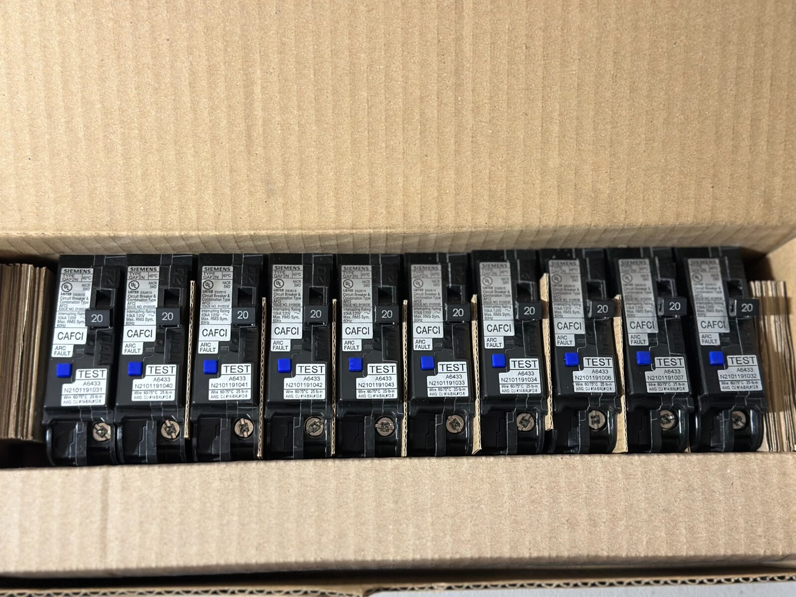 10 PCS SIEMENS QA120AFCN 20A AFCI ARC FAULT CIRCUIT BREAKERS