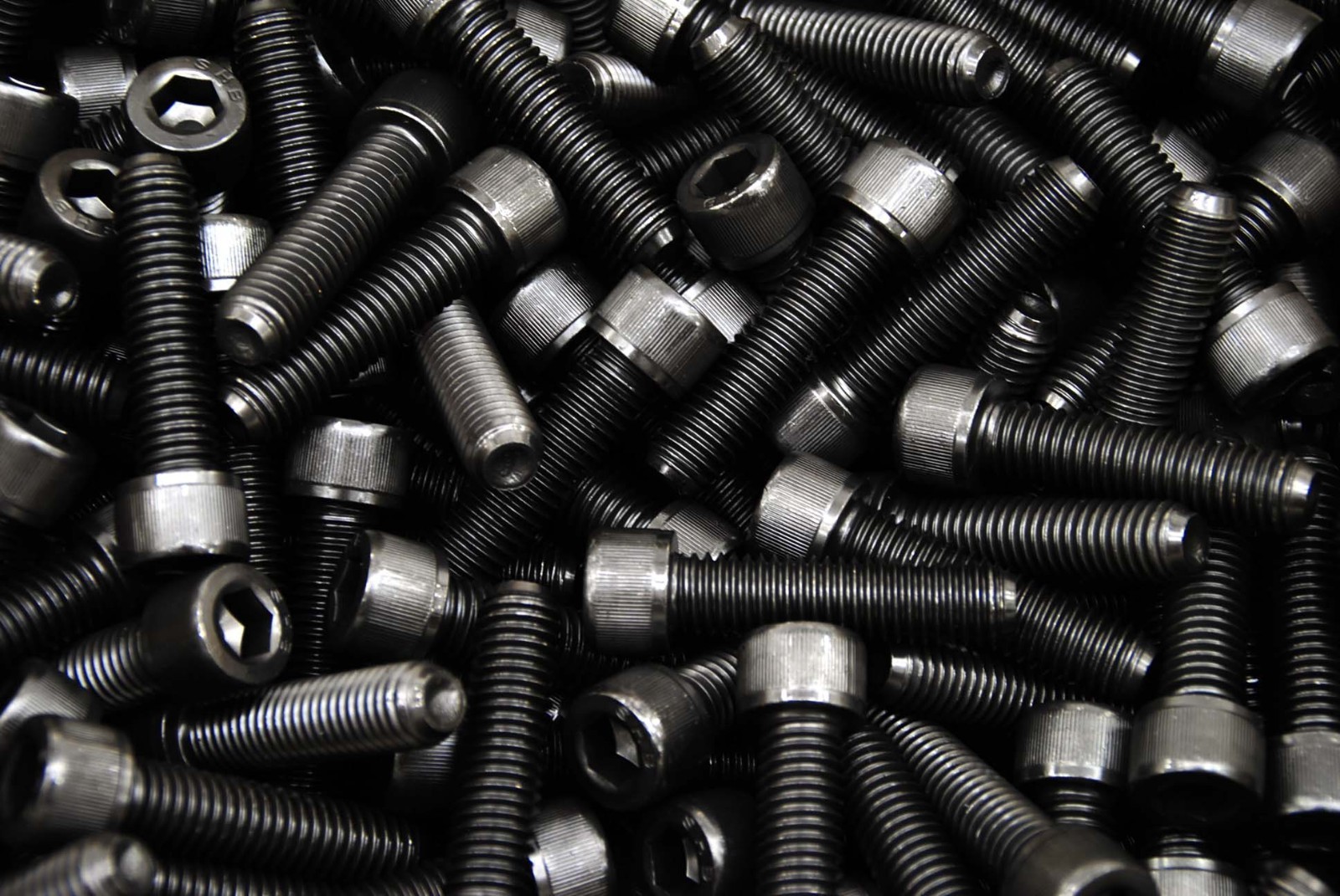 (30) Socket Head Cap Screws 1/2-13 x 2″ A574 Black SHCS Machine Bolt