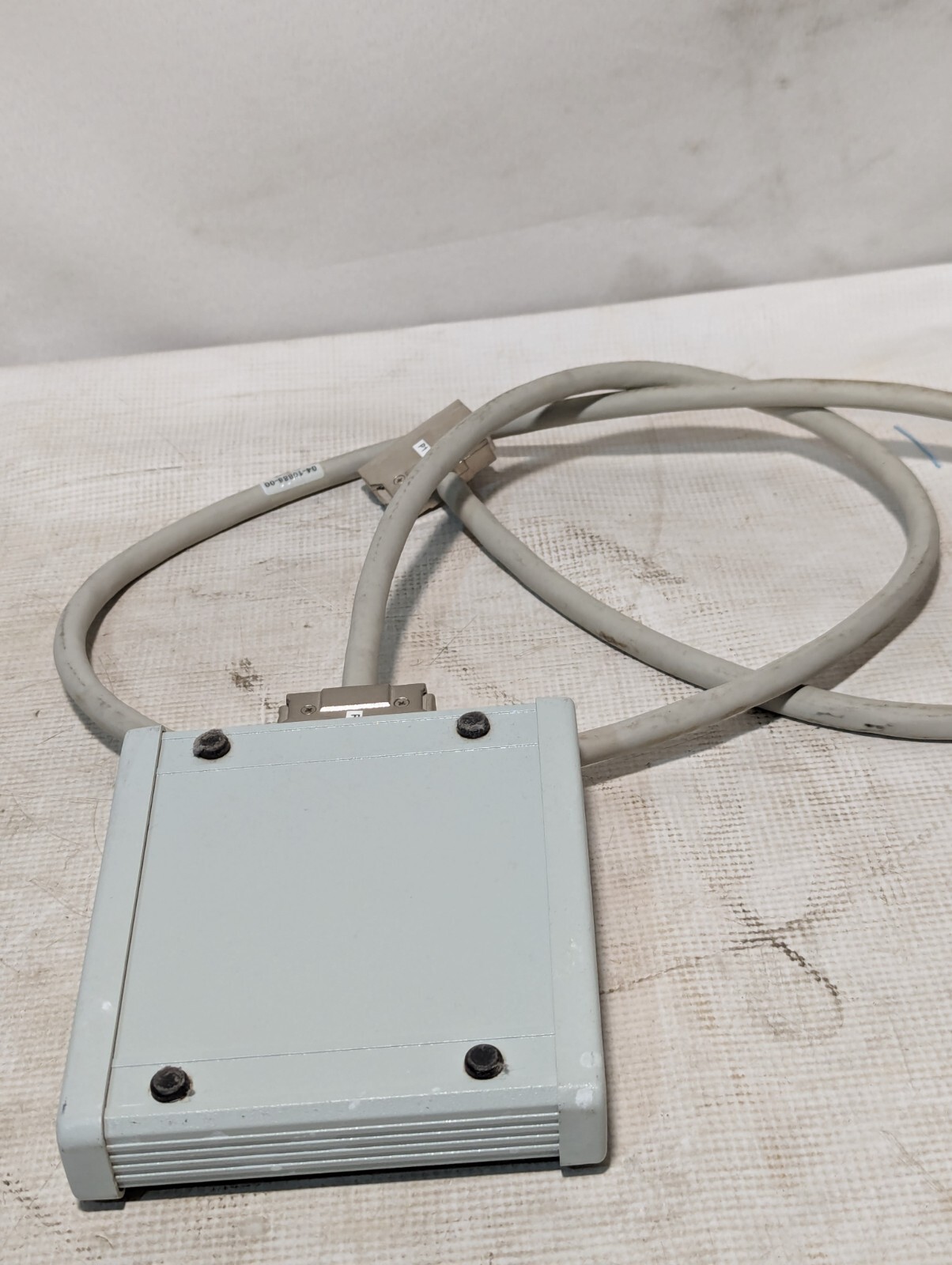 Becton Dickinson FACS loader keypad controller with 04-10886-00 cable