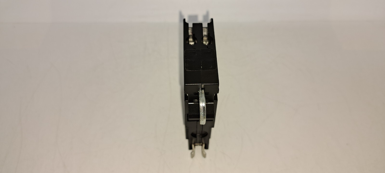 Square D QOT2020 2-20 Amp 120/240V Single Pole Tandem Circuit Breaker QO2020 NEW