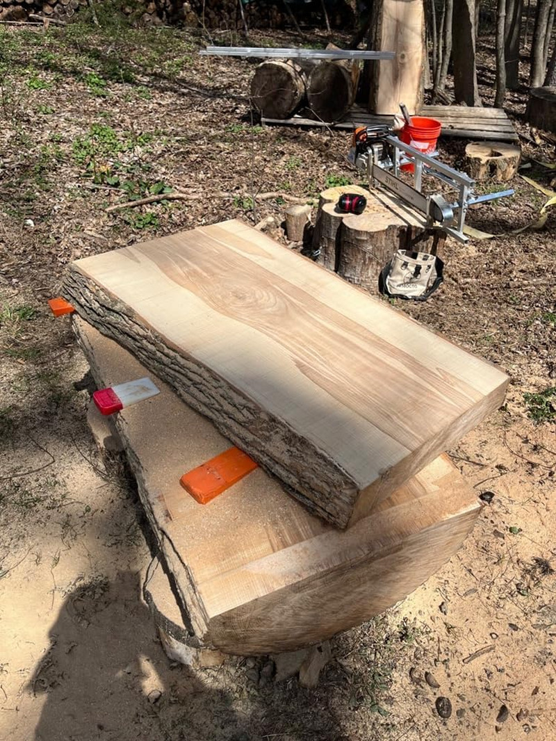 Portable Chainsaw mill 24 Inches Planking Milling Bar Size 14 Inches to 24 Inche