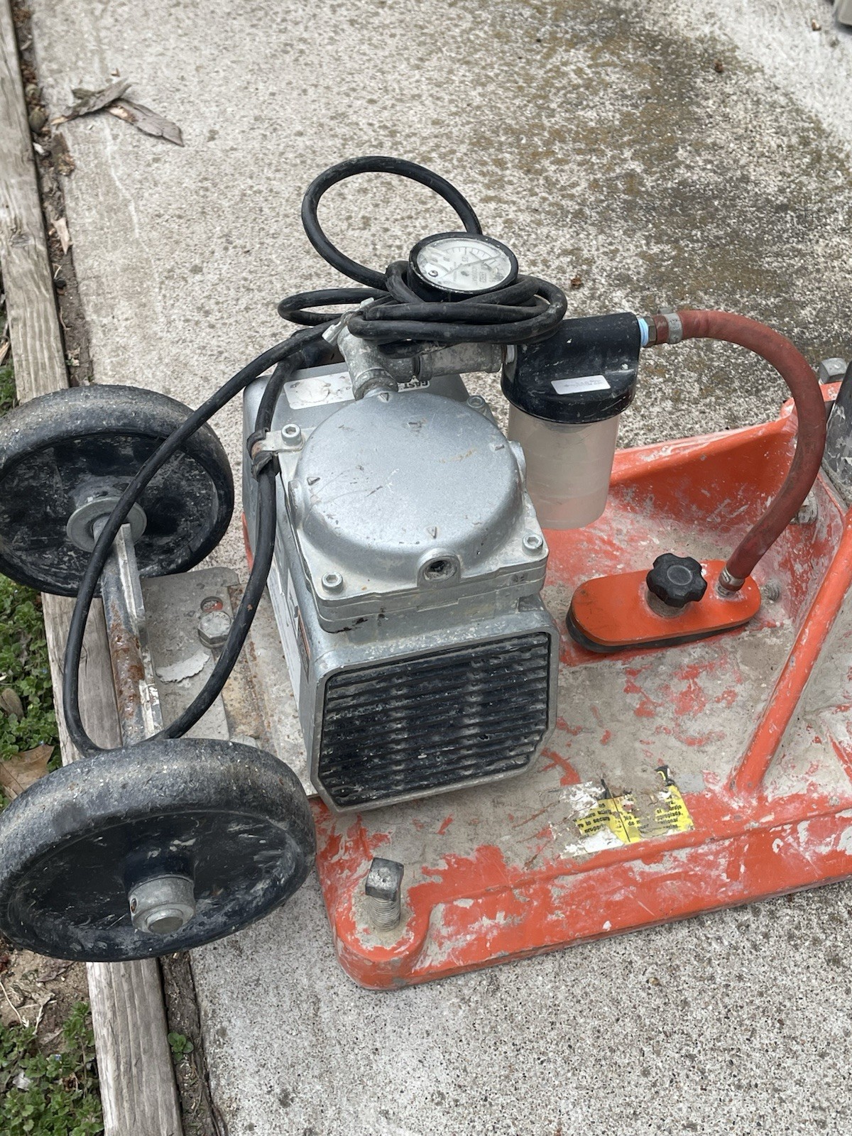 Diamond Products Drill Rig CB748 Core Bore Drill Motor & M-1 Vacuum Stand CB 748