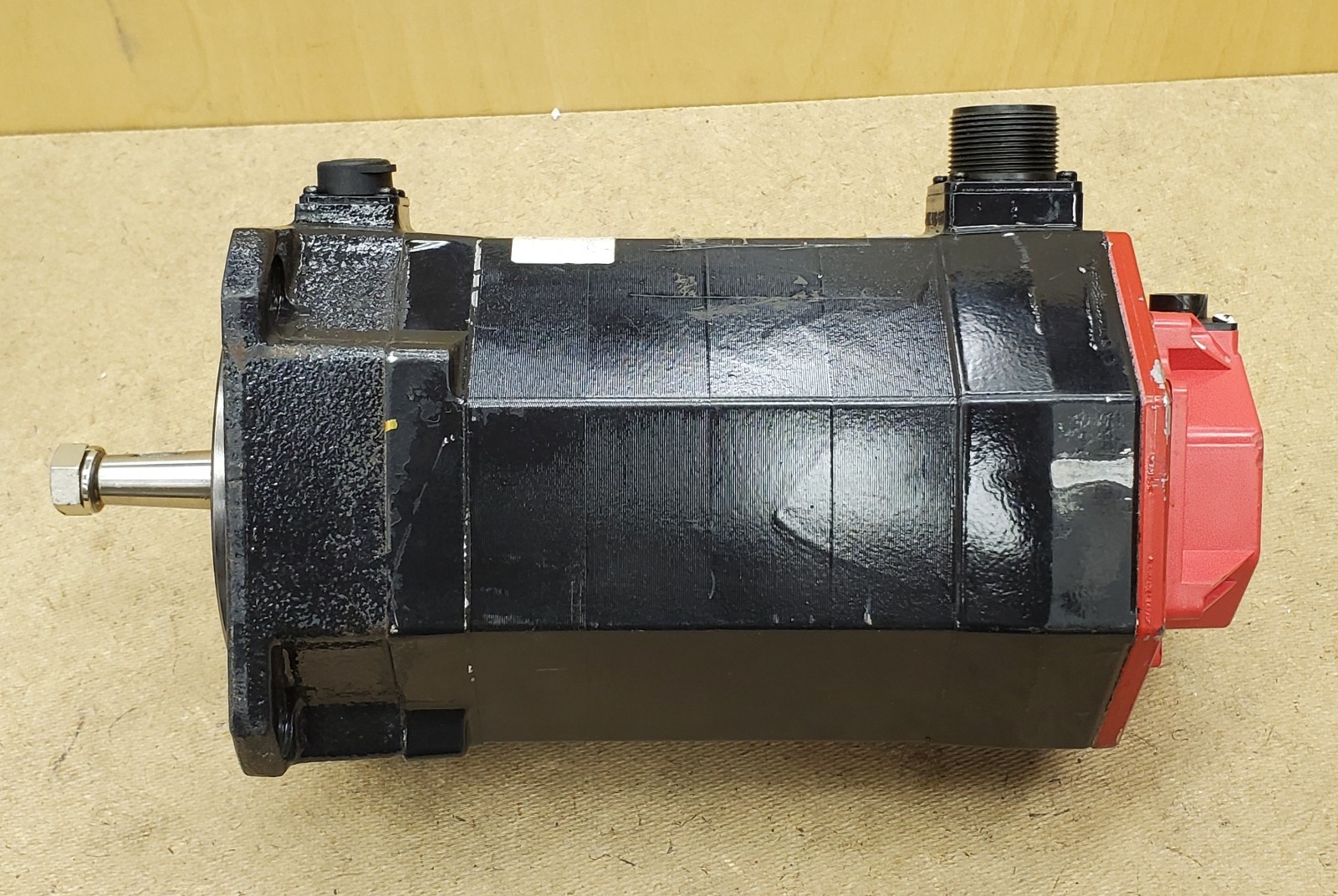 Fanuc A06B-0227-B300 Servo Motor 1.6 KW 3000 RPM 230VAC 3~ A860-2000-T031 – NICE