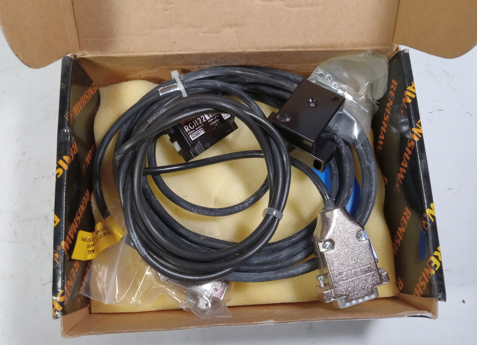 1 NEW RENISHAW RGHZ-2R-30 REDHEAH LINEAR OPTICAL ENCODER NIB ***MAKE OFFER***